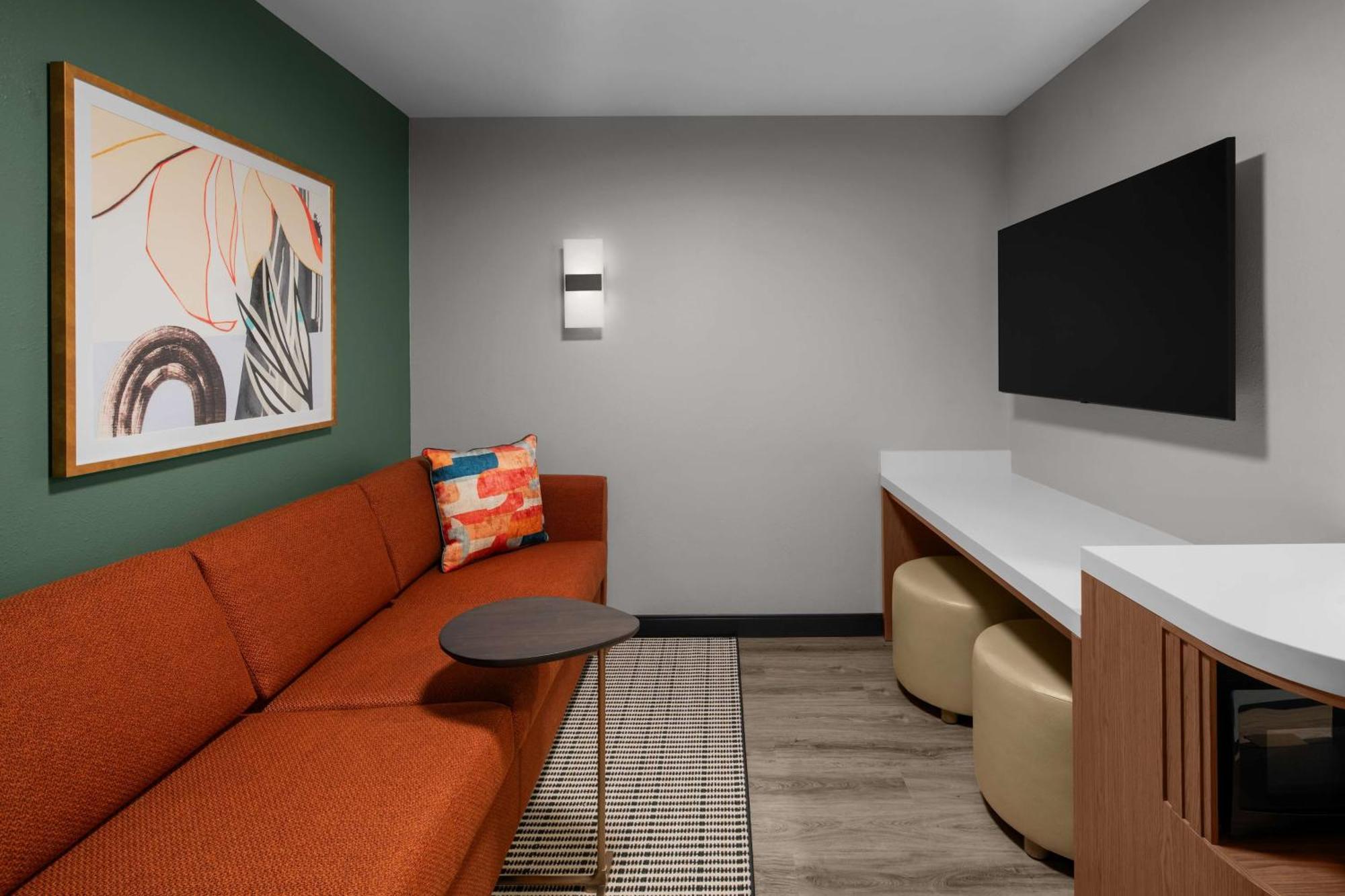 Embassy Suites By Hilton Madison Downtown Bagian luar foto